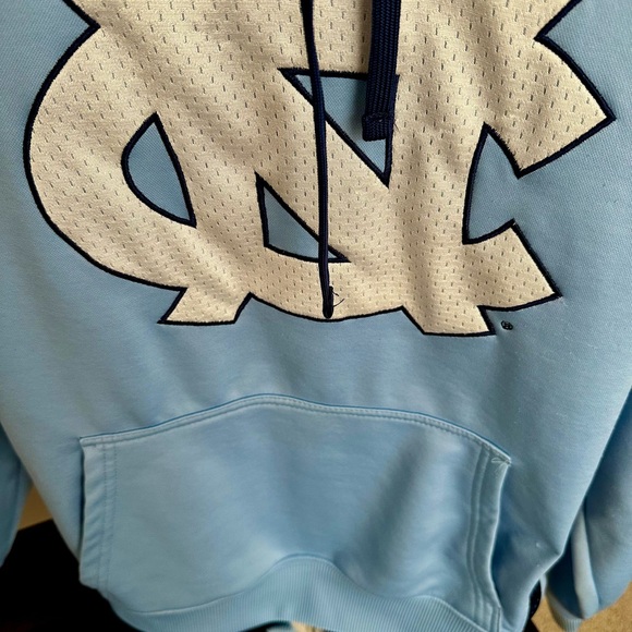 Knights Apparel Blue Sweatshirt with UNC Logo - Picture 4 of 5